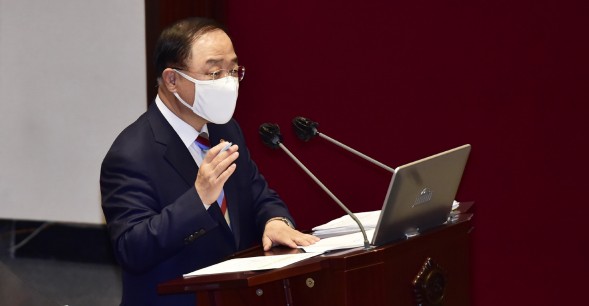 종이신문 몰락 감추는 알리바이로 쓰여